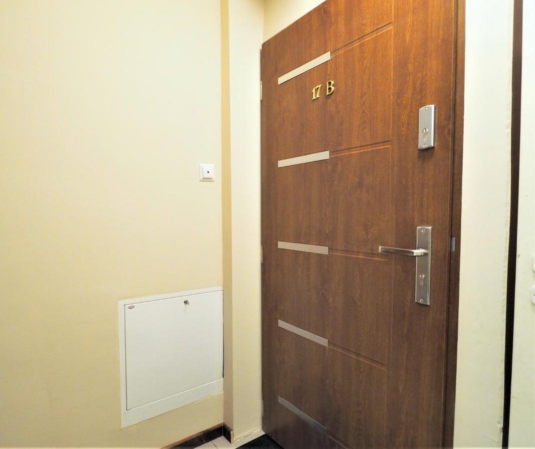 Vip Centrum Przy Rowni Apartment *